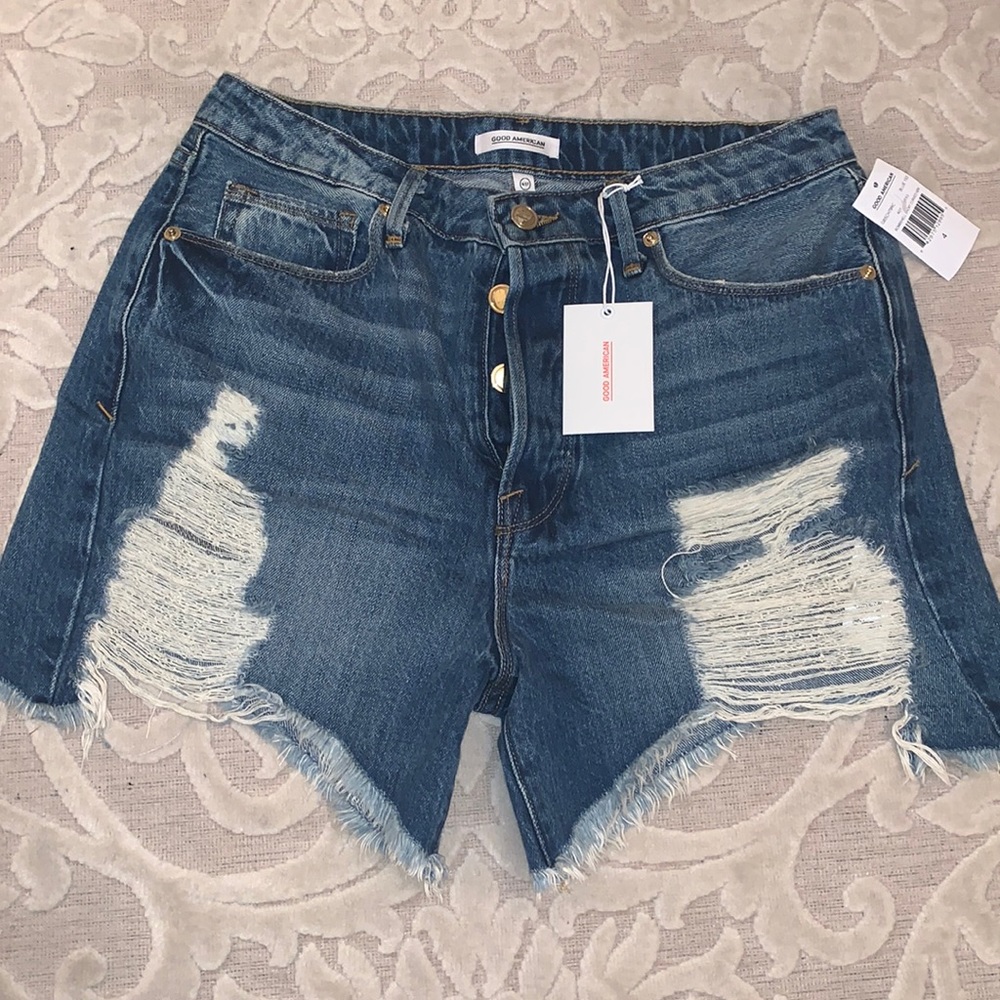 GOOD AMERICAN SHORTS